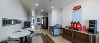 Motel 6 Dallas, TX - Farmers Branch