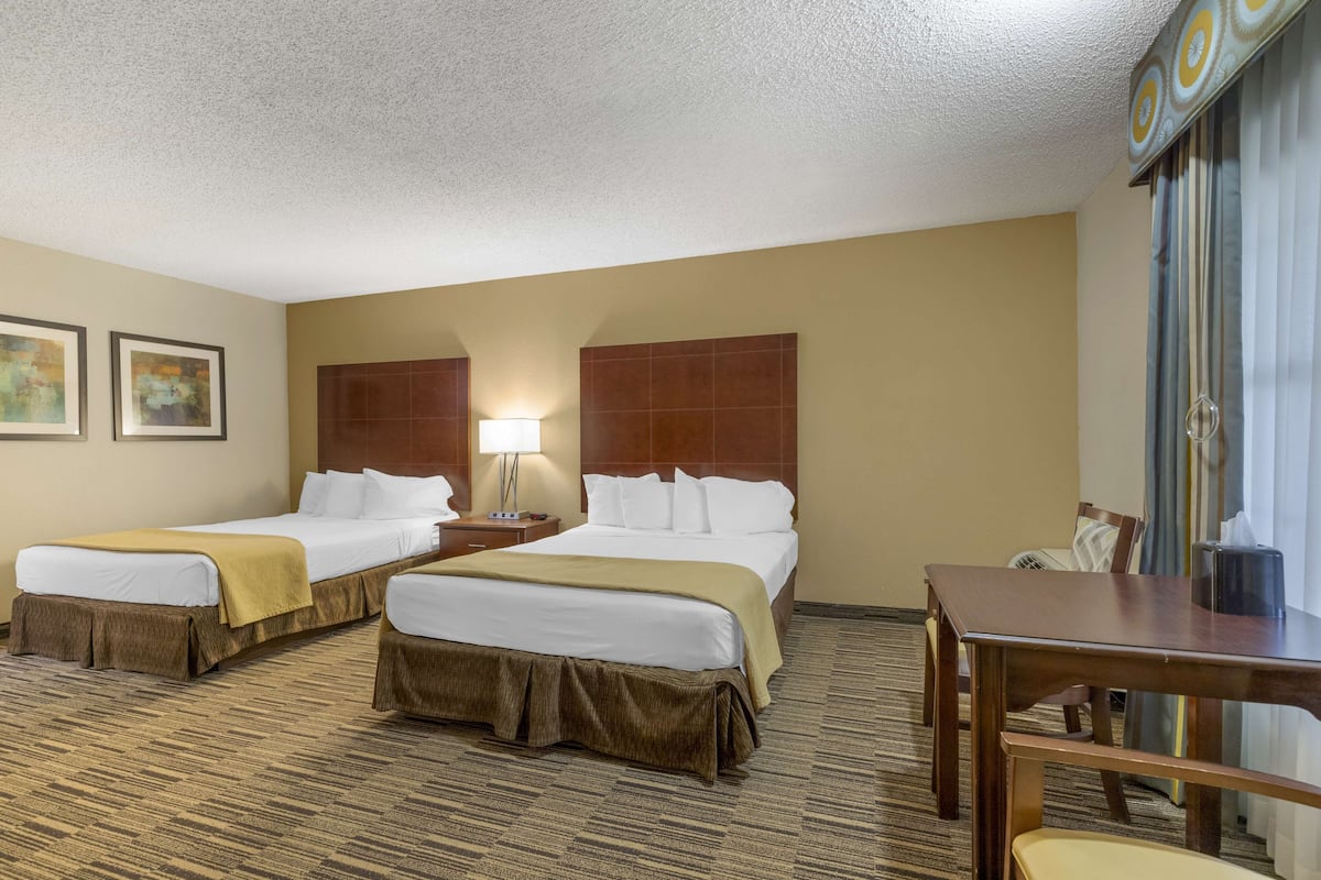 Standard Room, 2 Queen Beds, Accessible, Bathtub | Premium bedding, desk, laptop workspace, iron/ironing board