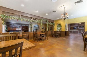 Desayuno buffet incluido todos los días 