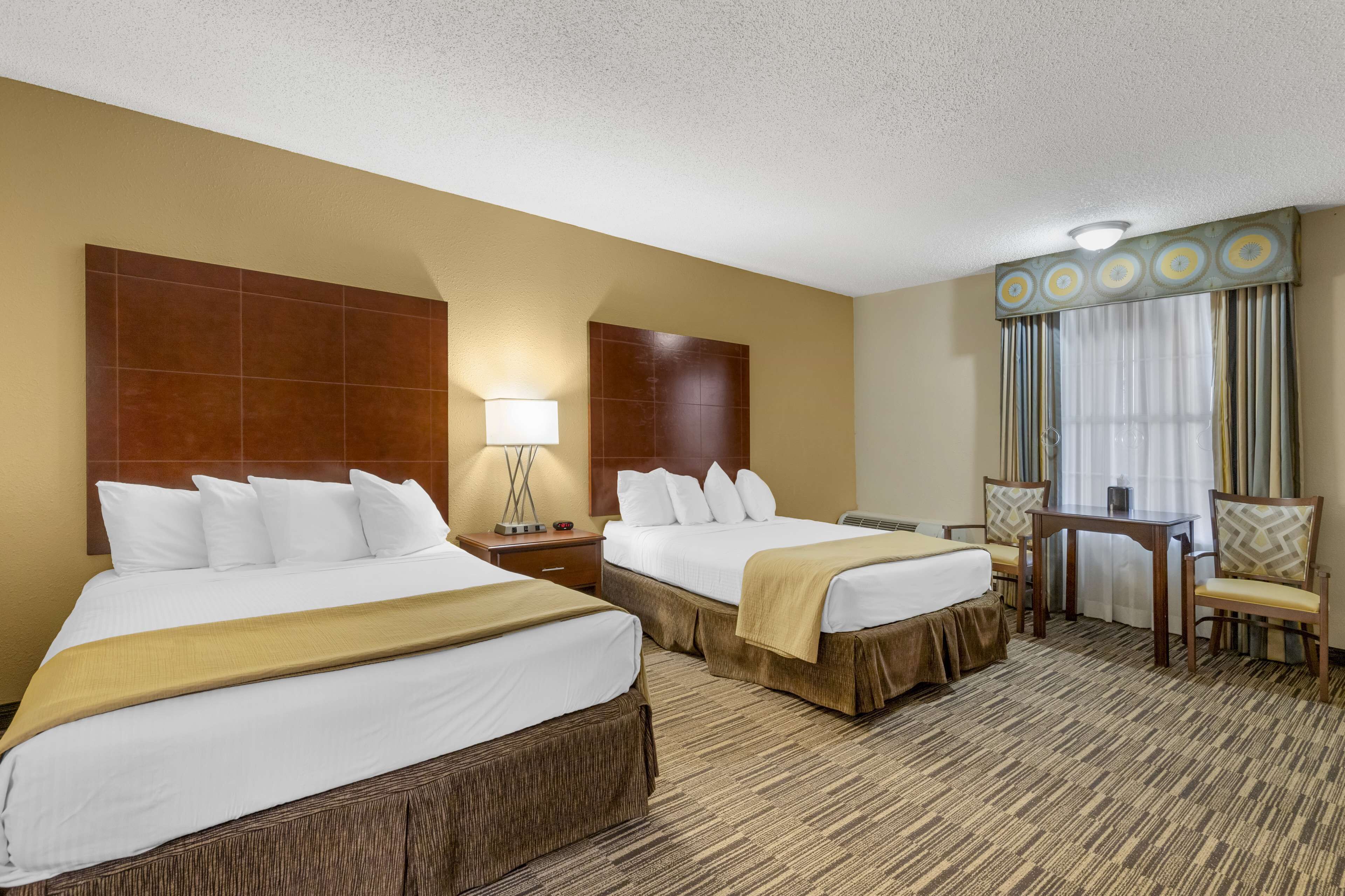 Best Western Sunday House Inn