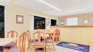 Unclassified image, 5 of 15, button - Americas Best Value Inn Aiken (Aiken)