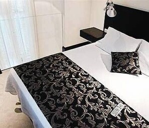 Room - Plaza Fuerte Hotel (Montevideo)