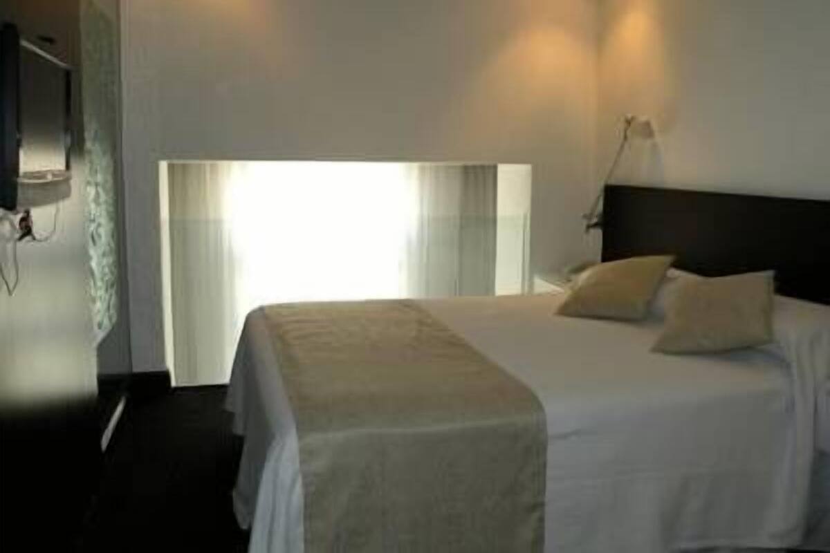 Superior Room | Minibar, in-room safe, desk, soundproofing
