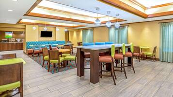 Free daily buffet breakfast