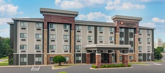 La Quinta Inn & Suites by Wyndham Midwest City - Tinker AFB