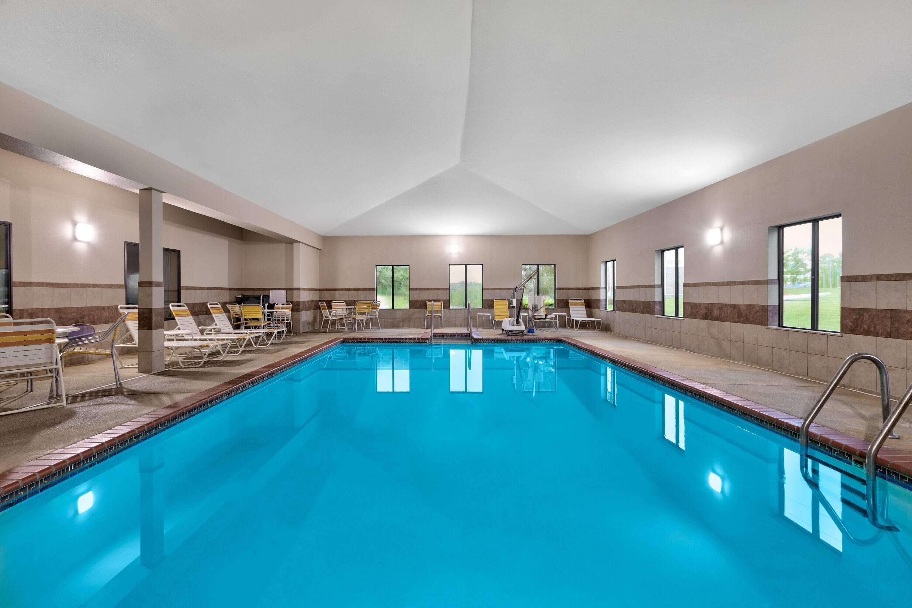 Indoor pool, open 10:00 AM to 10:00 PM, sun loungers