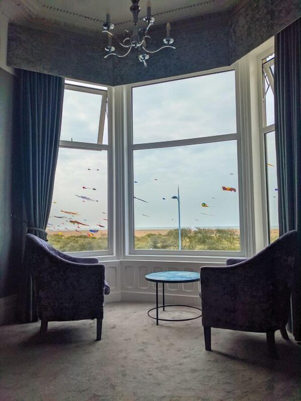 Superior kamer, 1 tweepersoonsbed, niet-roken | Hypoallergeen beddengoed, een bureau, een strijkplank/strijkijzer