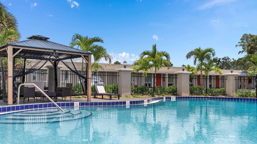 Super 8 by Wyndham Kissimmee/Orlando