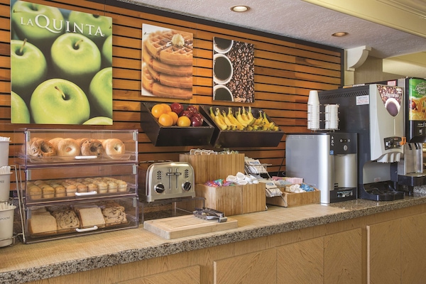 Free continental breakfast