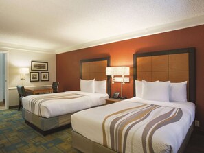 Standard Room, 2 Double Beds, Non Smoking | Premium bedding, desk, iron/ironing board, free cots/infant beds - La Quinta Inn by Wyndham San Diego Chula Vista (Chula Vista)