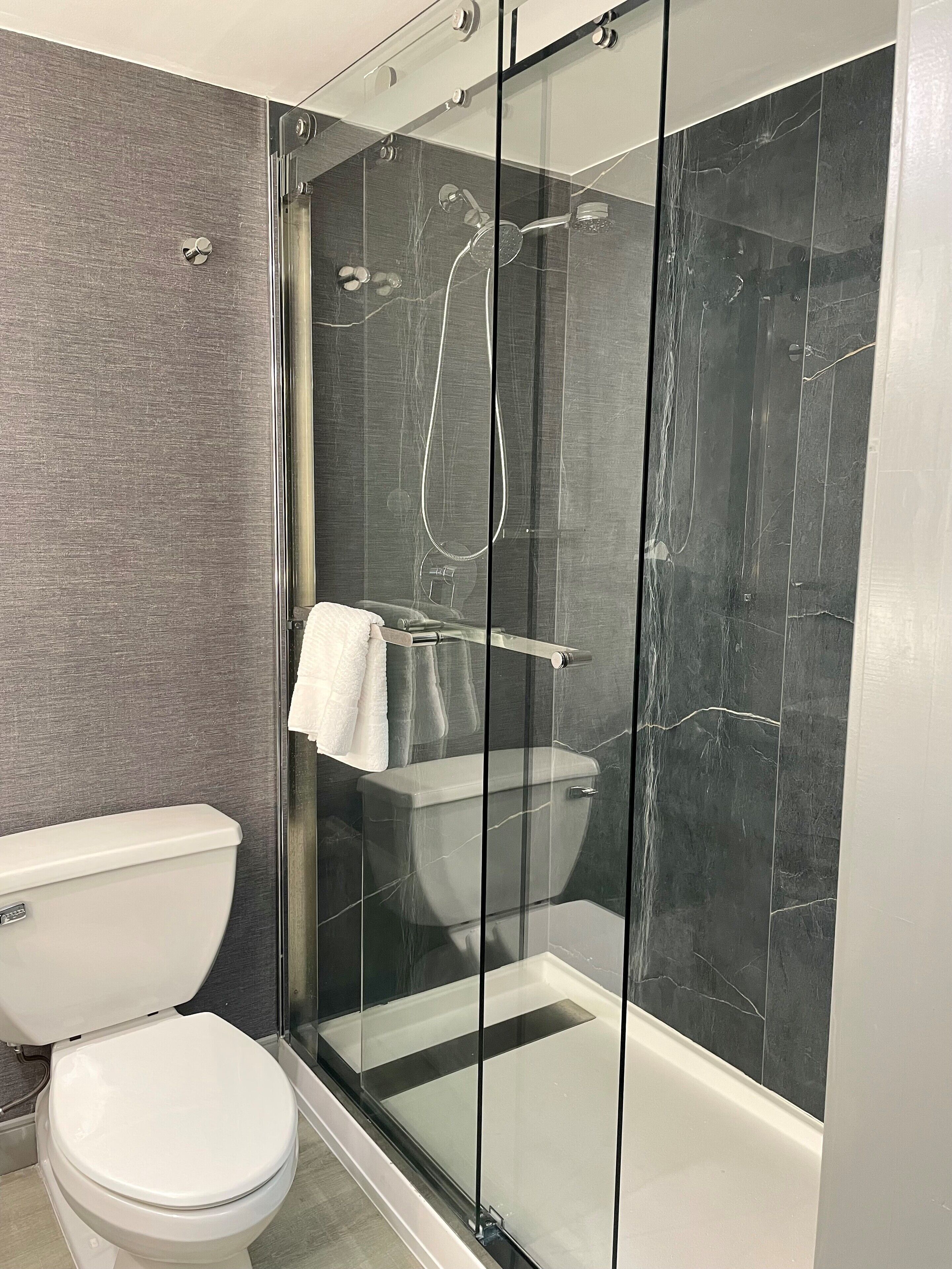 premium bedding, in-room safe, desk, laptop workspace