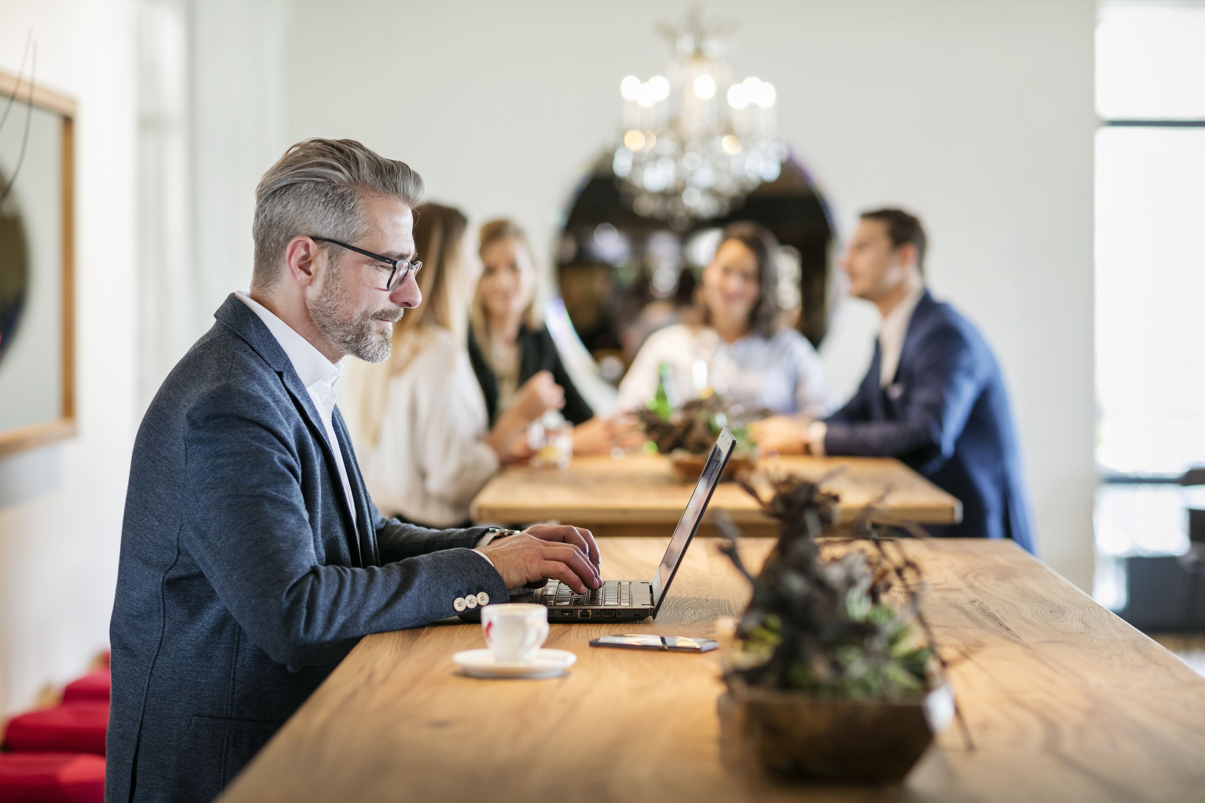 breakfast, lunch, dinner served; international cuisine, garden views