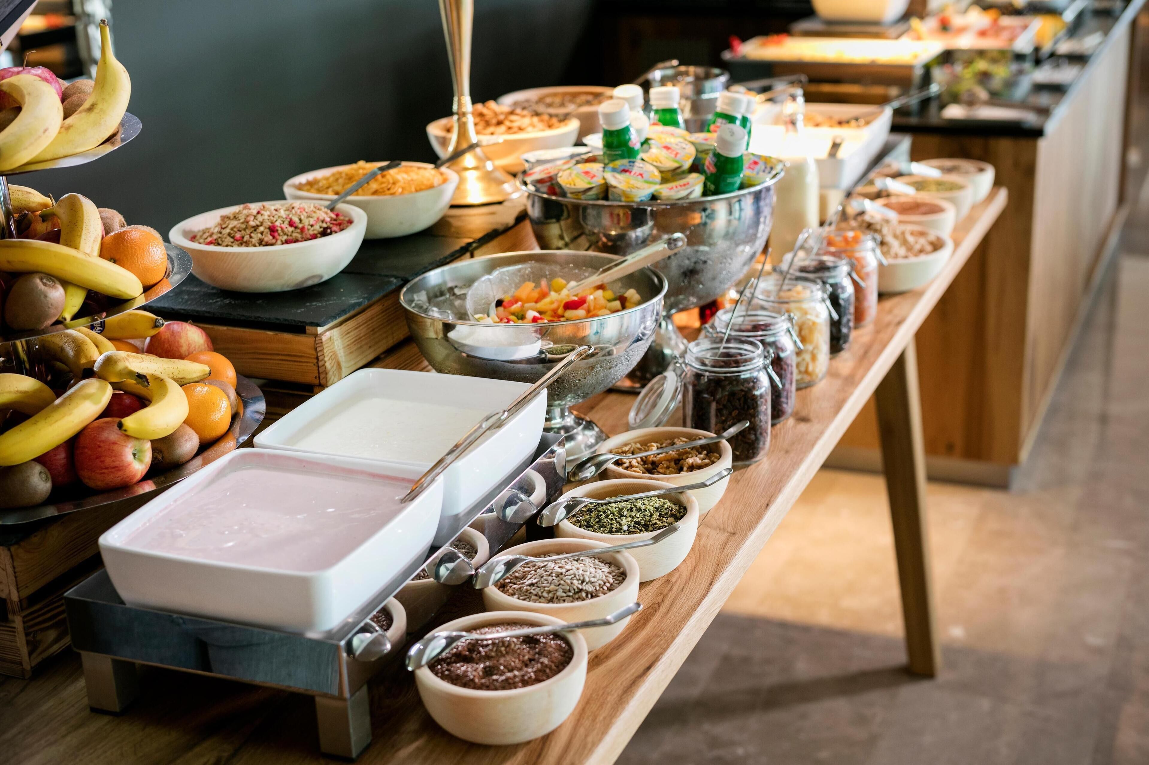 daily buffet breakfast (eur 24 per person)