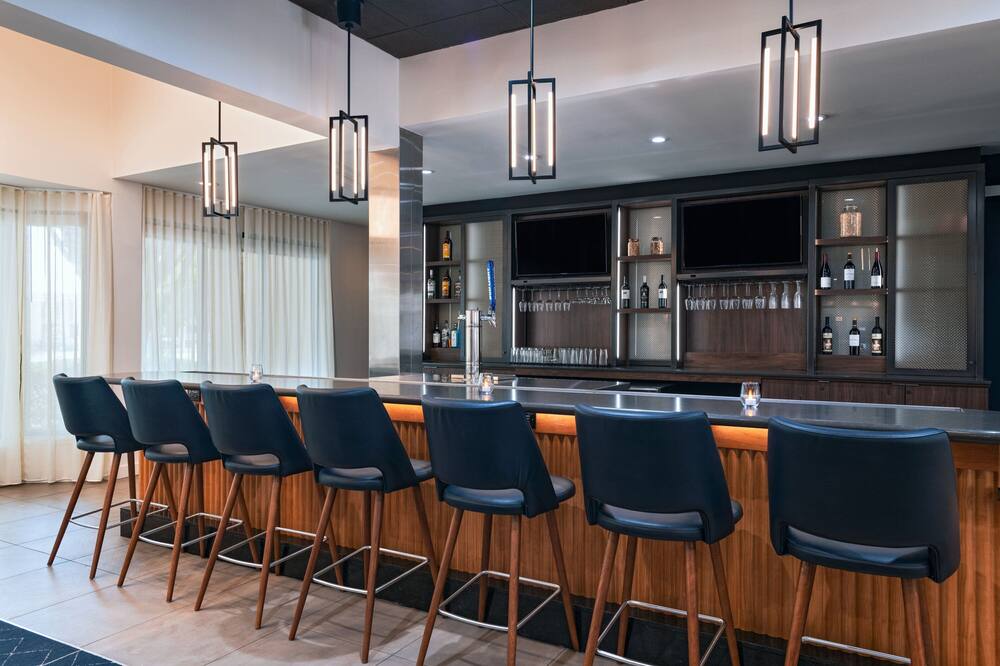 Courtyard by Marriott San Antonio Airport