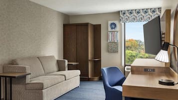 Room, 1 King Bed with Sofa bed | Hypo-allergenic bedding, desk, laptop workspace, blackout drapes