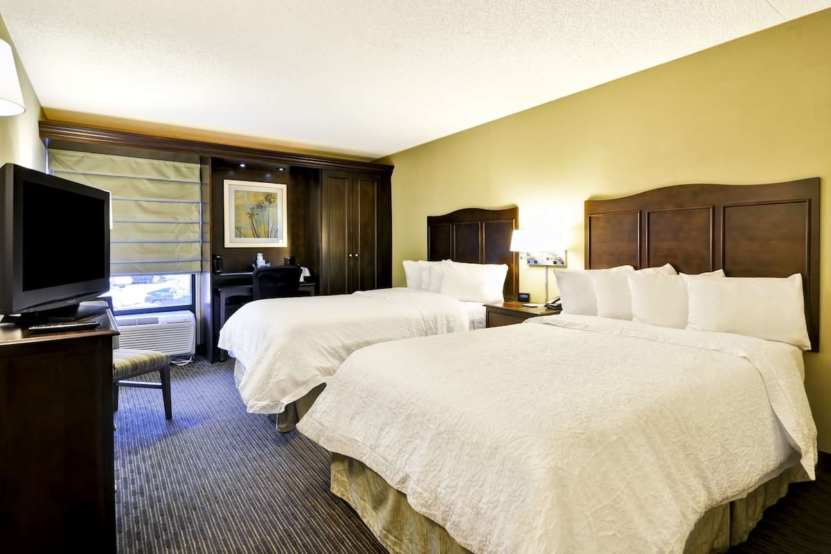 Ropa de cama hipoalergénica y escritorio