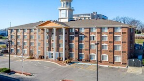 Exterior - Best Western Overland Park Hotel (Overland Park)