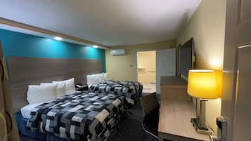 Standard Room, 2 Double Beds, Accessible, Refrigerator & Microwave (Refrigerator & Microwave) | Soundproofing, iron/ironing board, free cots/infant beds, rollaway beds