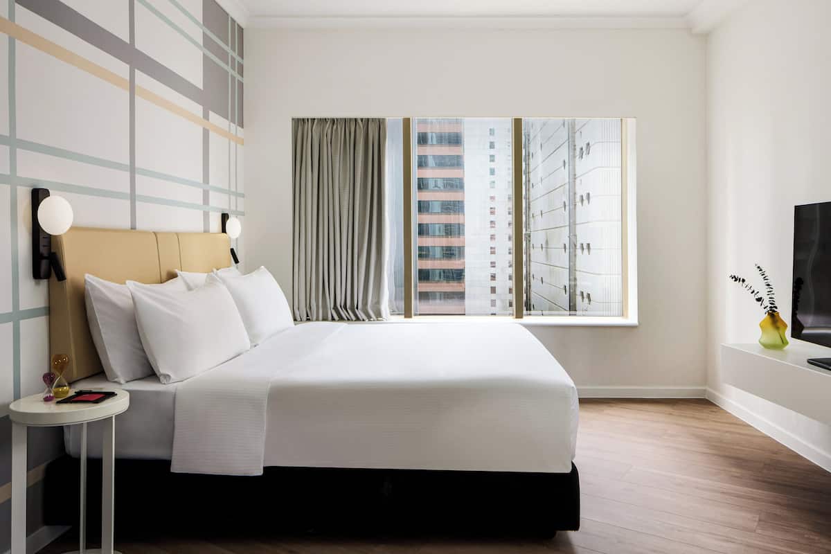 Junior Suite (Maxi) | In-room safe, blackout curtains, iron/ironing board