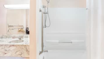 Bañera con ducha, cabezal de ducha tipo lluvia