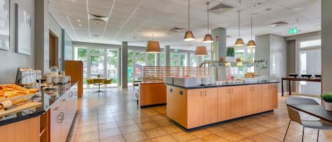 Daily buffet breakfast (EUR 18 per person)