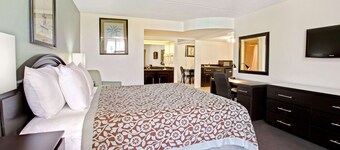 Days Inn by Wyndham Orlando Airport Florida Mall