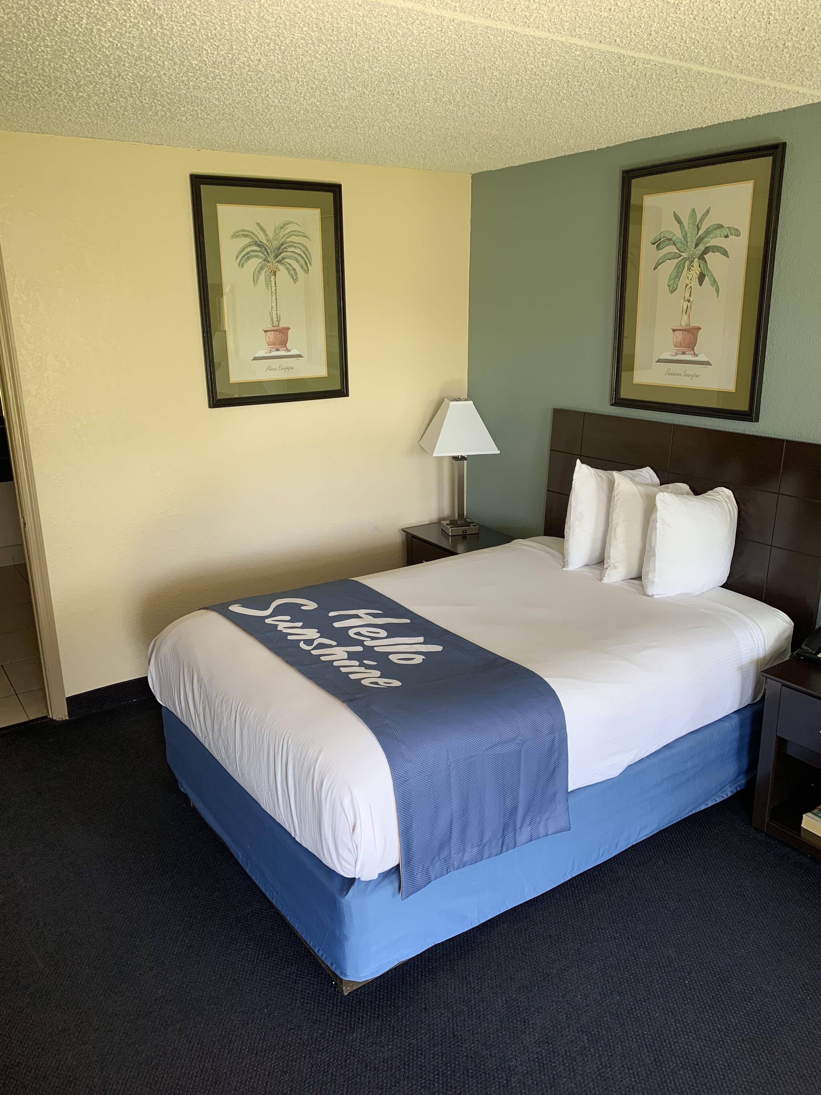 Photo - Days Inn by Wyndham Orlando Airport Florida Mall