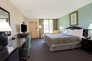 Room, 1 Double Bed, Accessible, Non Smoking (Mobility) | Desk, iron/ironing board, free WiFi, bed sheets
