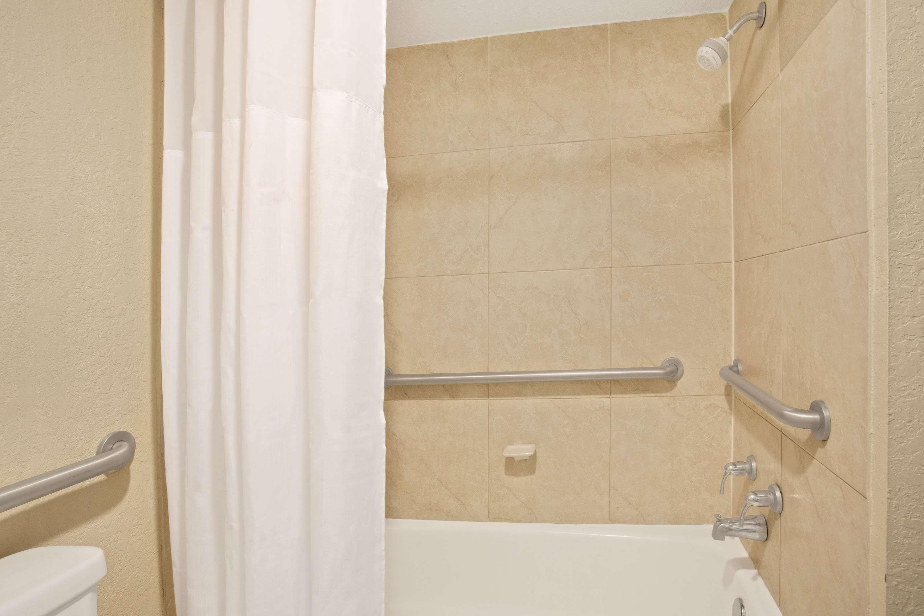 Photo - Days Inn by Wyndham Orlando Airport Florida Mall