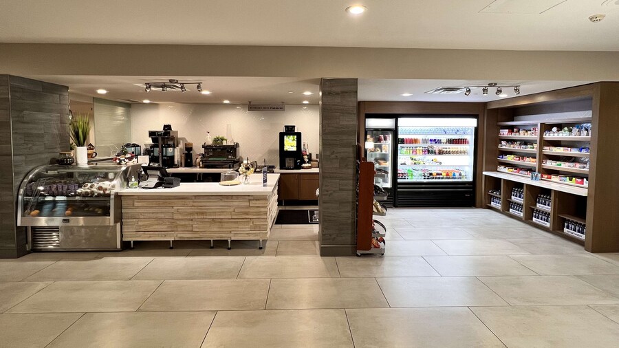 Doubletree by Hilton Bloomington - Minneapolis South