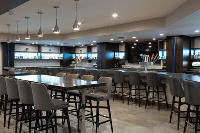 Doubletree by Hilton Bloomington - Minneapolis South