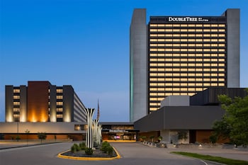 Doubletree by Hilton Bloomington - Minneapolis South