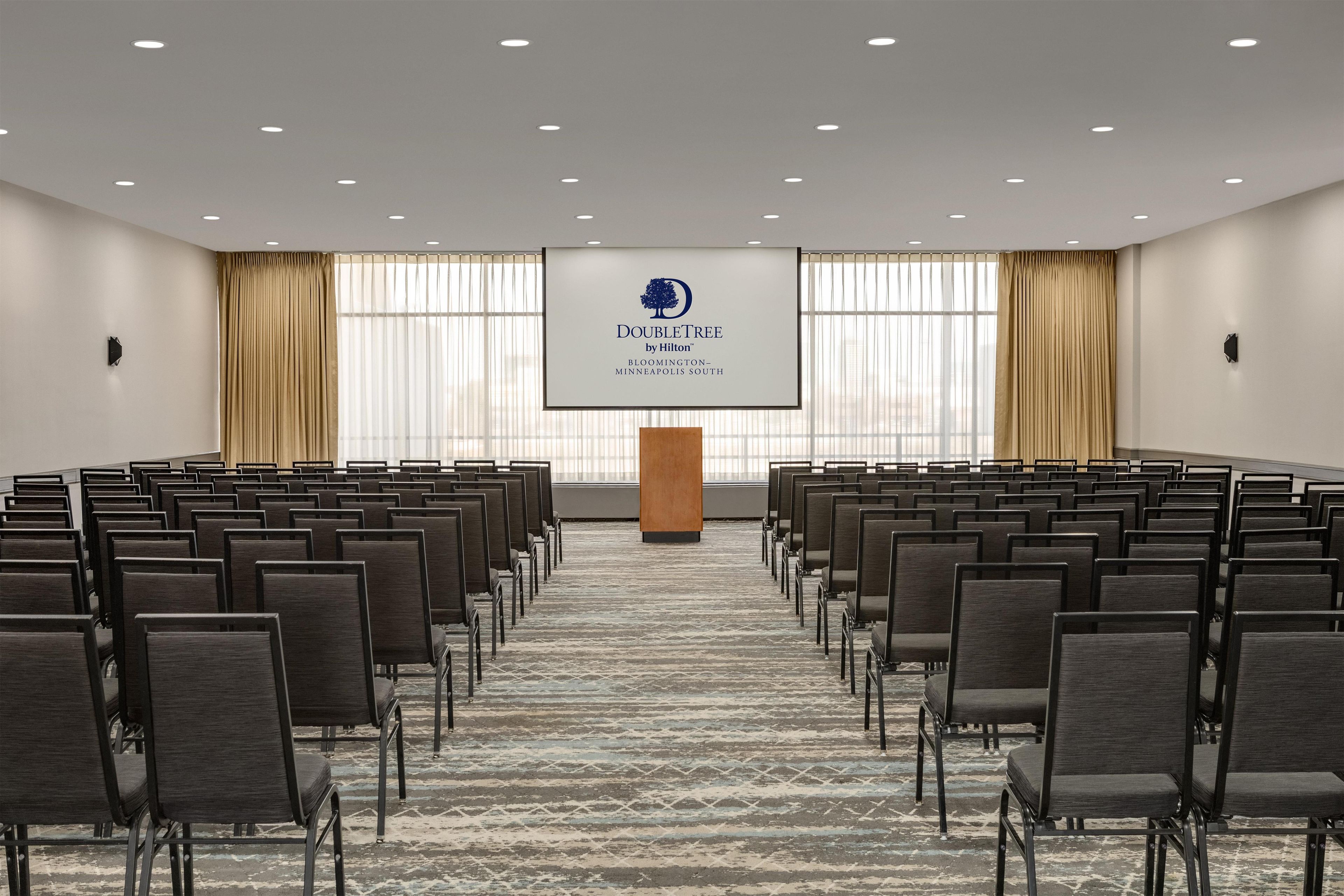 Photo - Doubletree by Hilton Bloomington - Minneapolis South