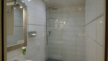 Superior Double or Twin Room | Bathroom | Hair dryer, towels