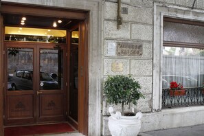 Entrada de la propiedad