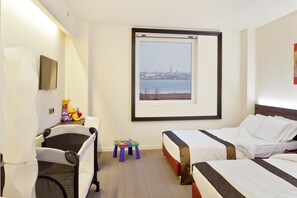 Premium bedding, down duvets, minibar, in-room safe - Antony Hotel (Mestre)