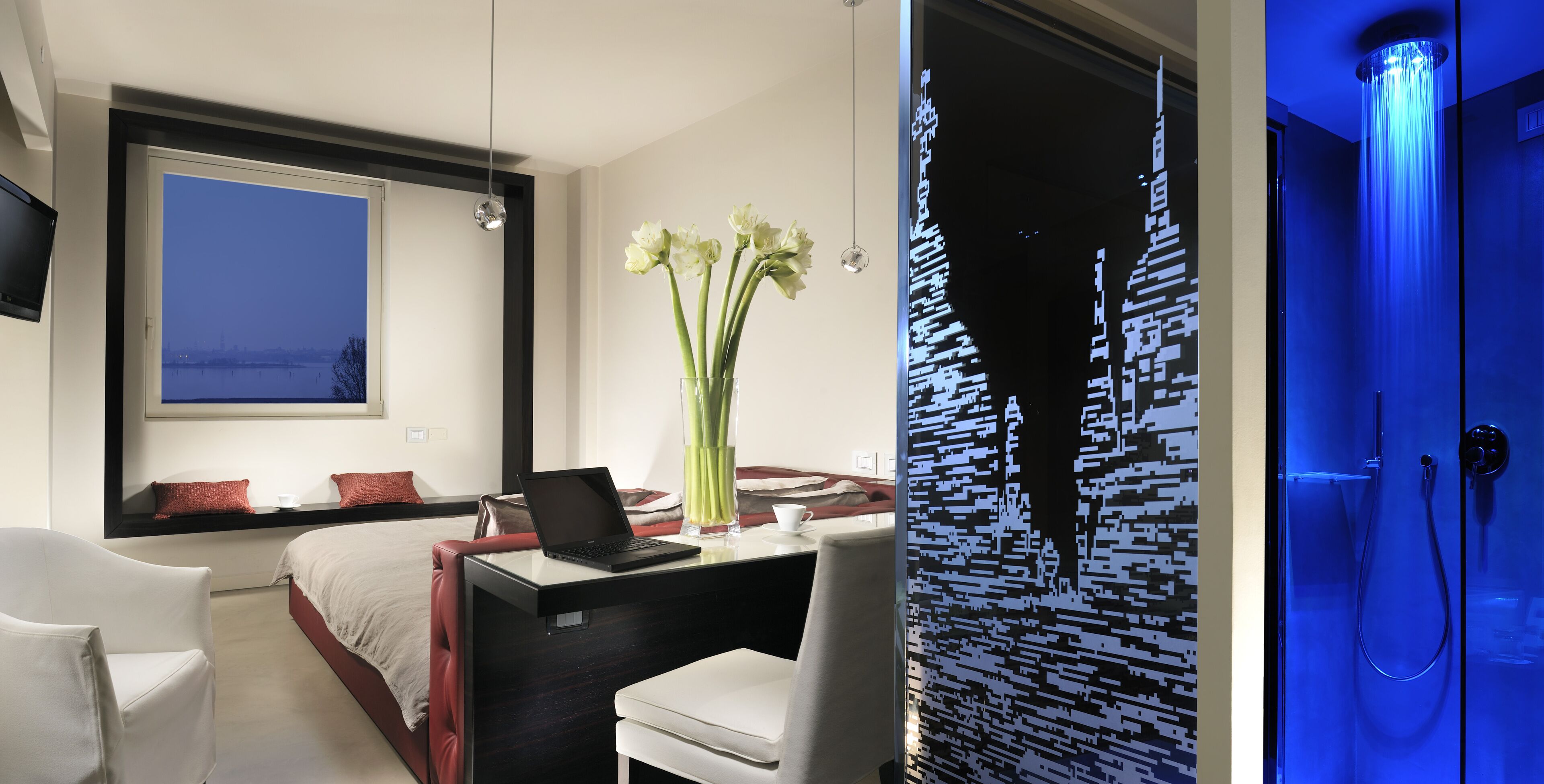 double or twin room executive - venice view | premium bedding, down duvets, minibar, in-room safe