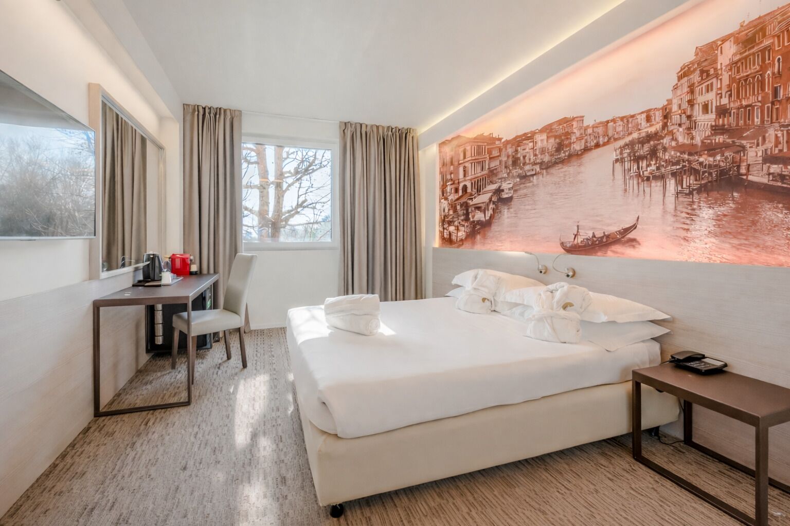 Chambre Supérieure Double ou avec lits jumeaux