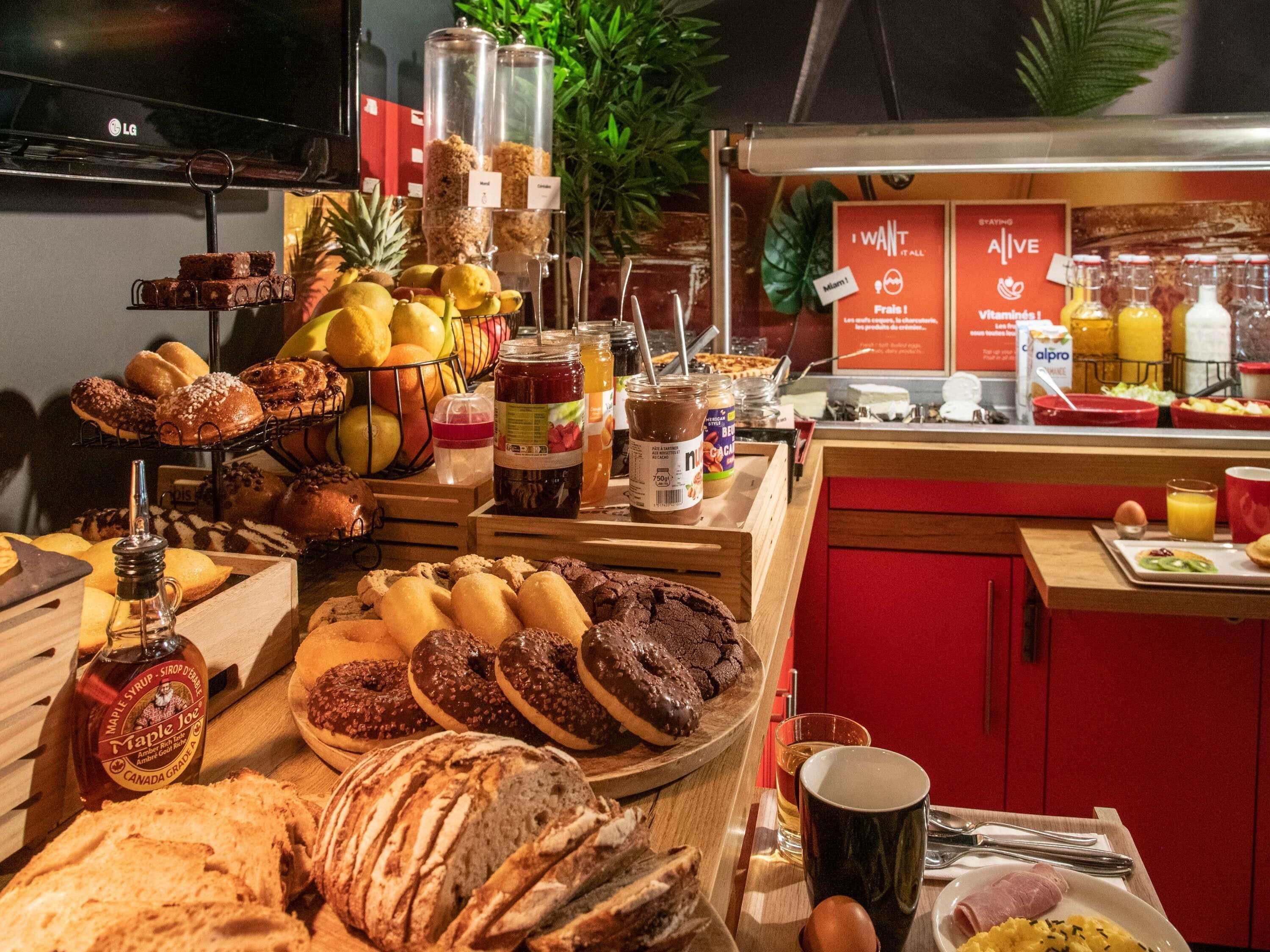 Frokostbuffé hver dag (EUR 15 per person)