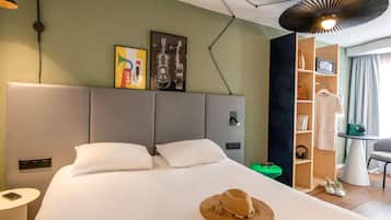 Chambre Standard, 1 lit double | Literie de qualité supérieure, coffres-forts dans les chambres, bureau