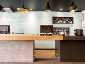 Bar (in der Unterkunft)