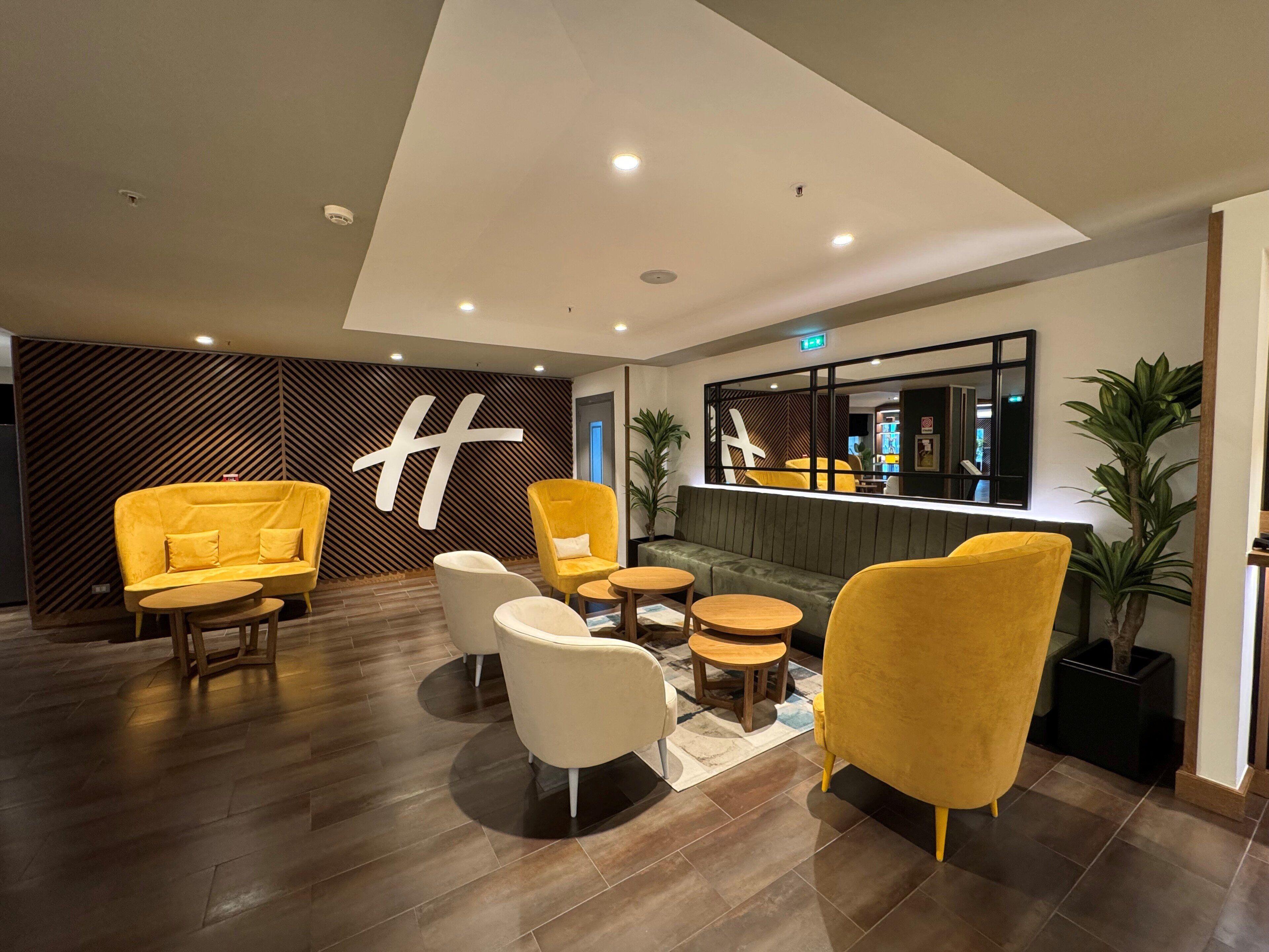 Coin salon dans le hall