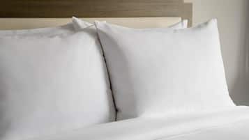 1 bedroom, premium bedding, down duvets, minibar