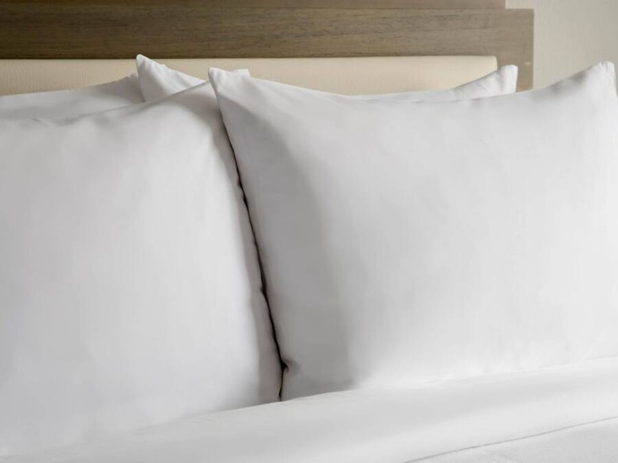 Premium bedding, down comforters, minibar, in-room safe