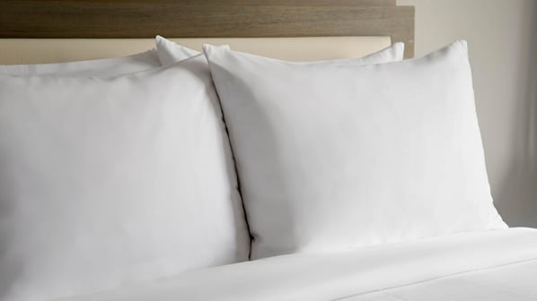 Literie de qualité supérieure, couette en duvet d'oie, minibar