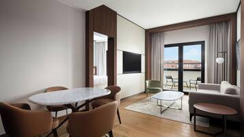 Suite, 1 camera da letto, vista città | Vista dalla camera