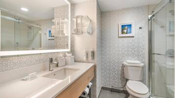One king bed non smoking | Bathroom shower
