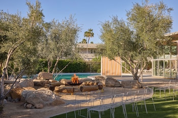 Outdoor banquet area at Ace Hotel and Swim Club