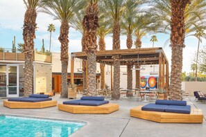 Poolside bar