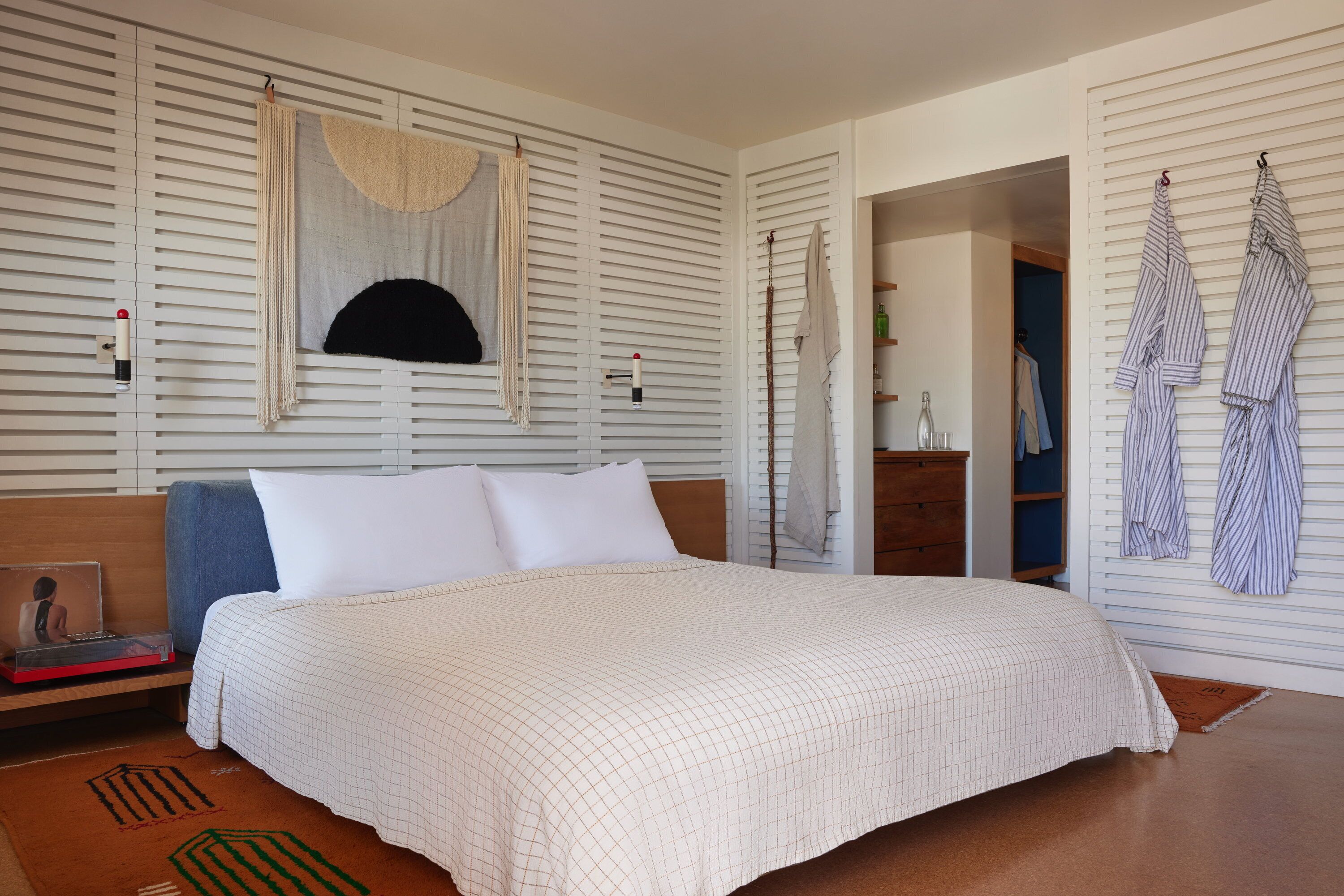 Superior Suite, 1 King Bed (Simple Suite 1 King)